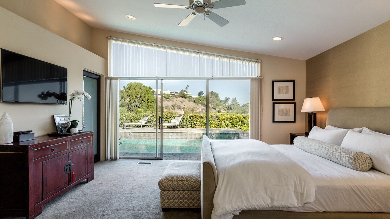 Photo of Bedroom in Hollywood Hills West