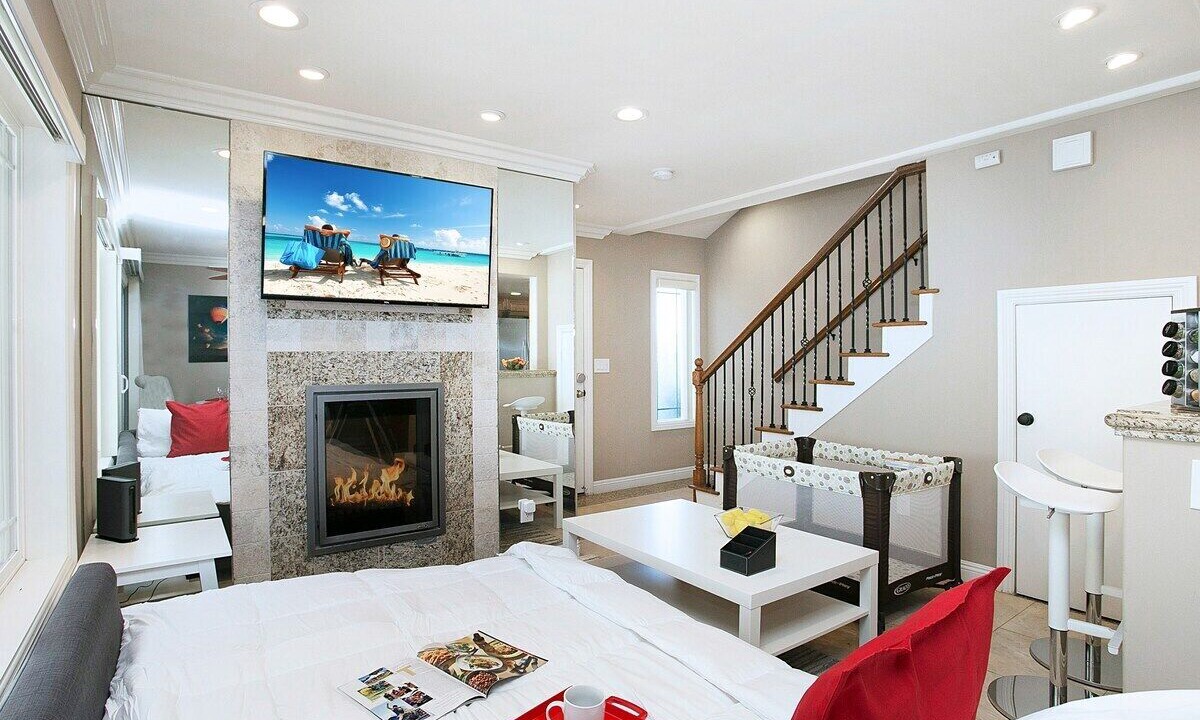 Photo of Bedroom in Westside Costa Mesa