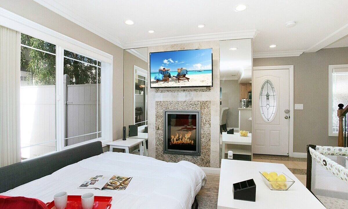 Photo of Bedroom in Westside Costa Mesa