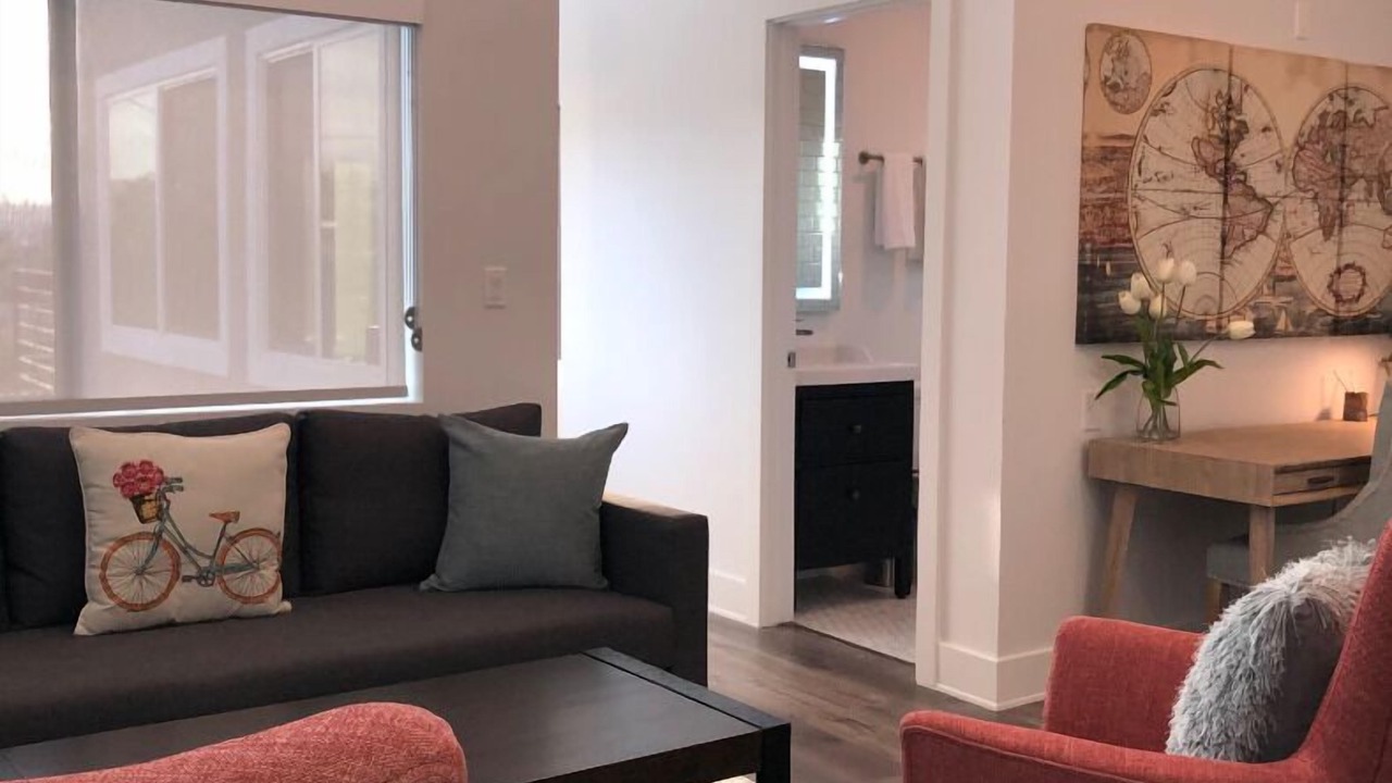 Photo of Livingroom in Del Aire