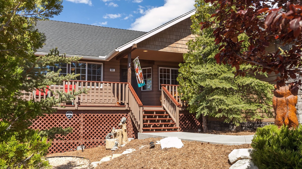 Photo of Outdoor in Castle Glen Estates