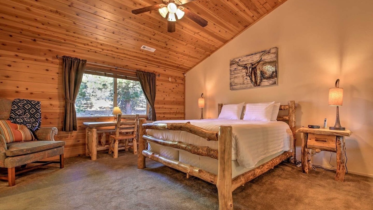 Photo of Bedroom in Castle Glen Estates