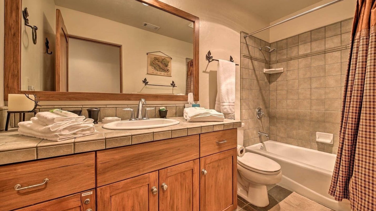 Photo of Bathroom in Castle Glen Estates