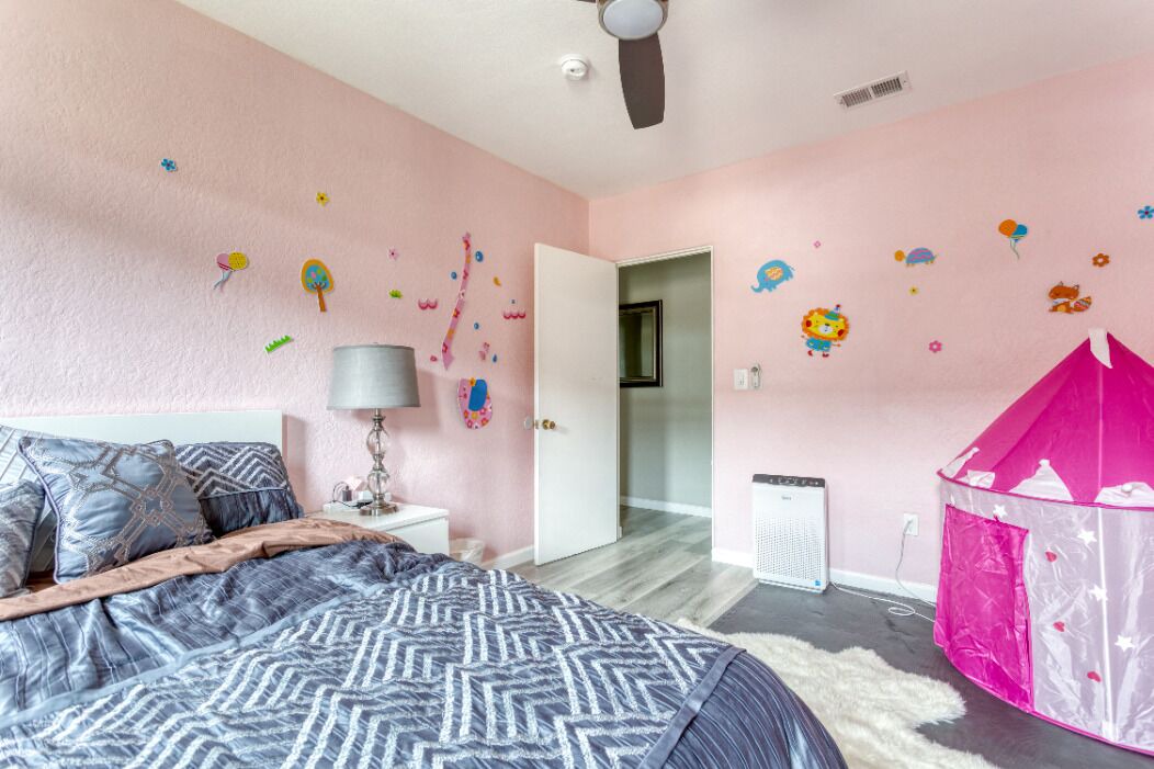 Photo of Bedroom in East Pasadena