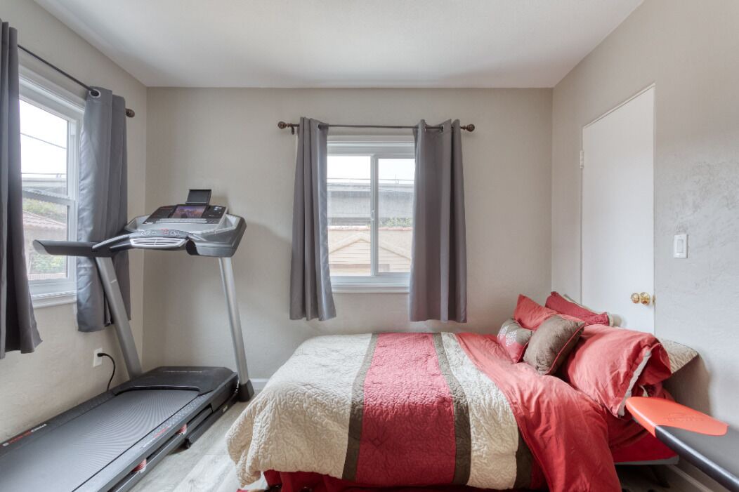 Photo of Bedroom in East Pasadena