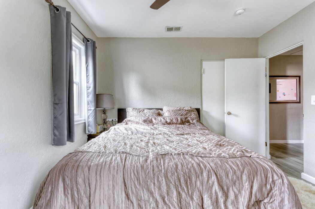 Photo of Bedroom in East Pasadena