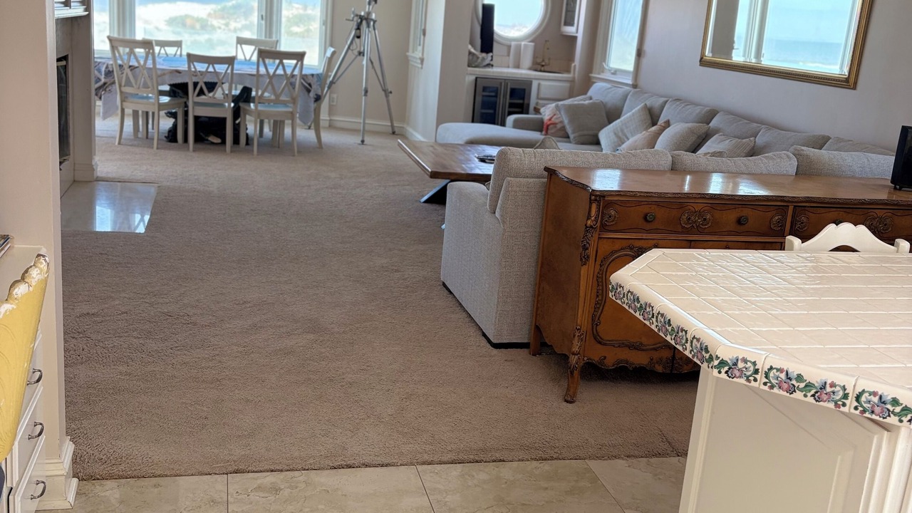 Photo of Livingroom in Oxnard Shores