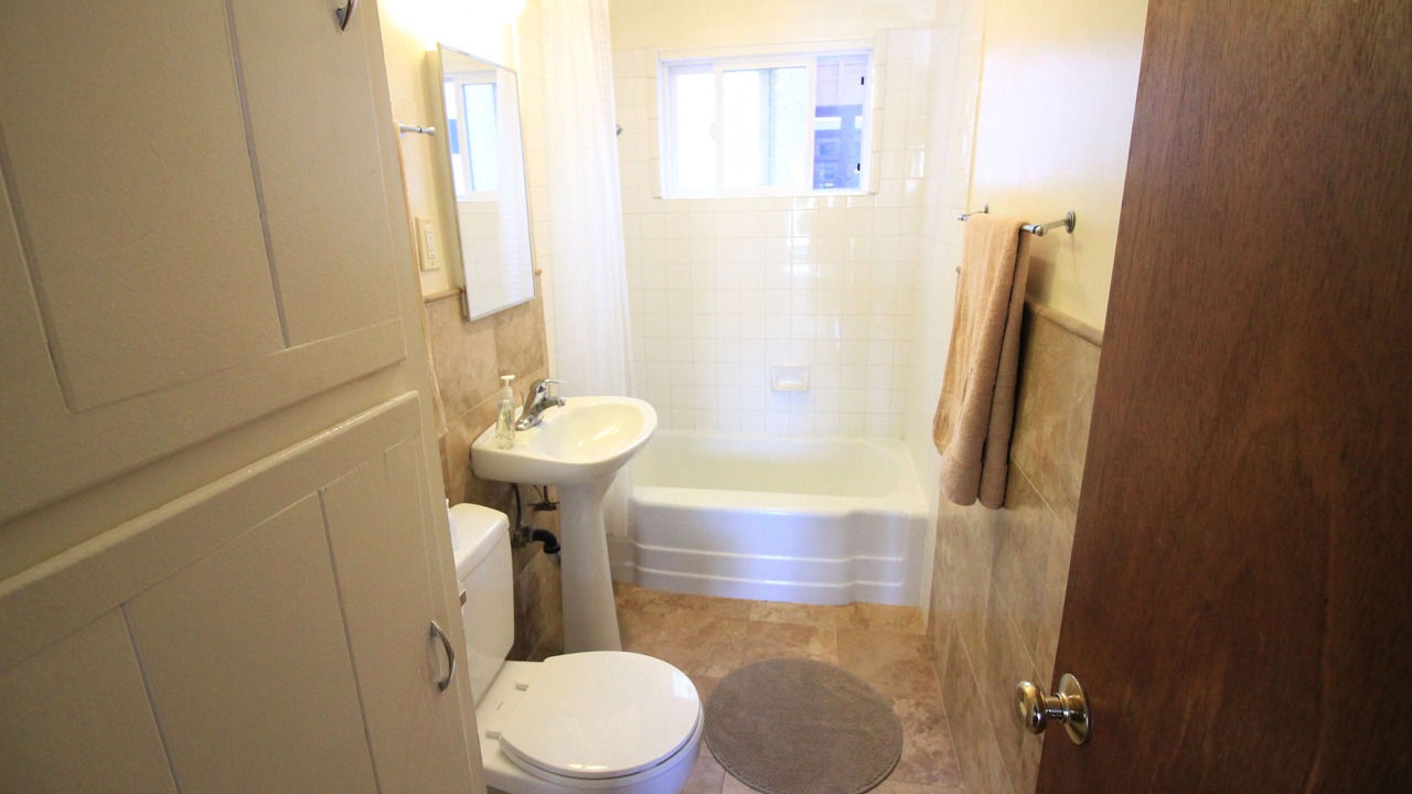 Photo of Bathroom in South Mission Beach