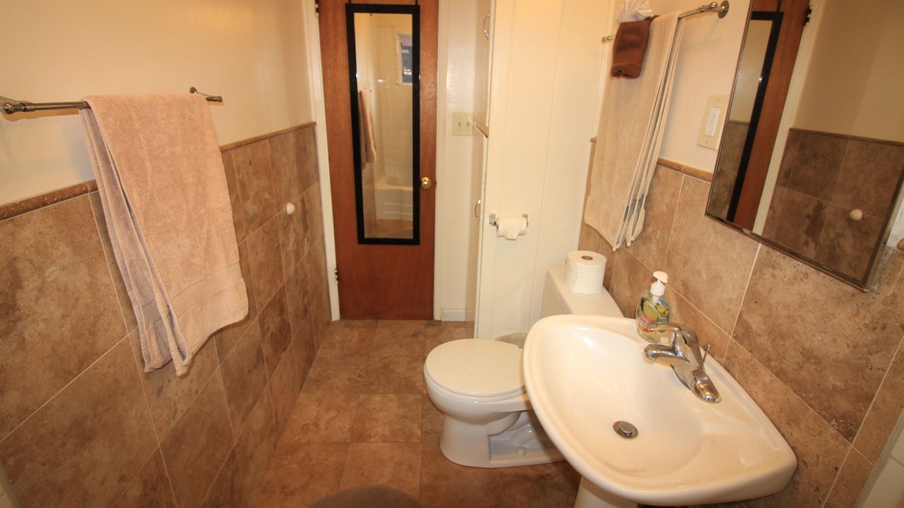 Photo of Bathroom in South Mission Beach