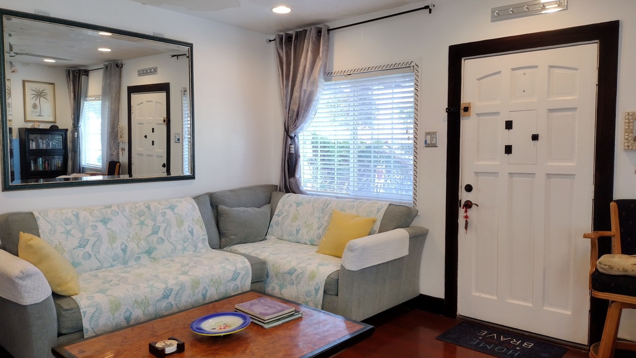 Photo of Livingroom in Fort MacArthur