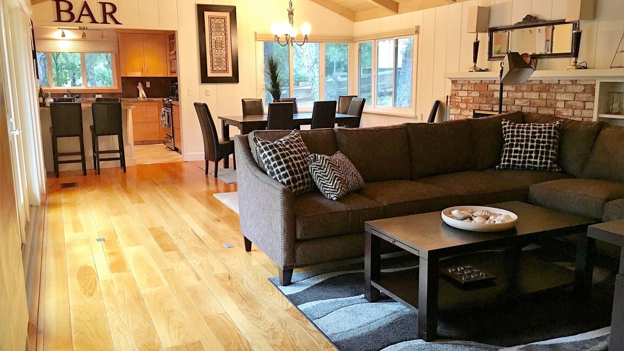 Photo of Livingroom in Del Monte Forest