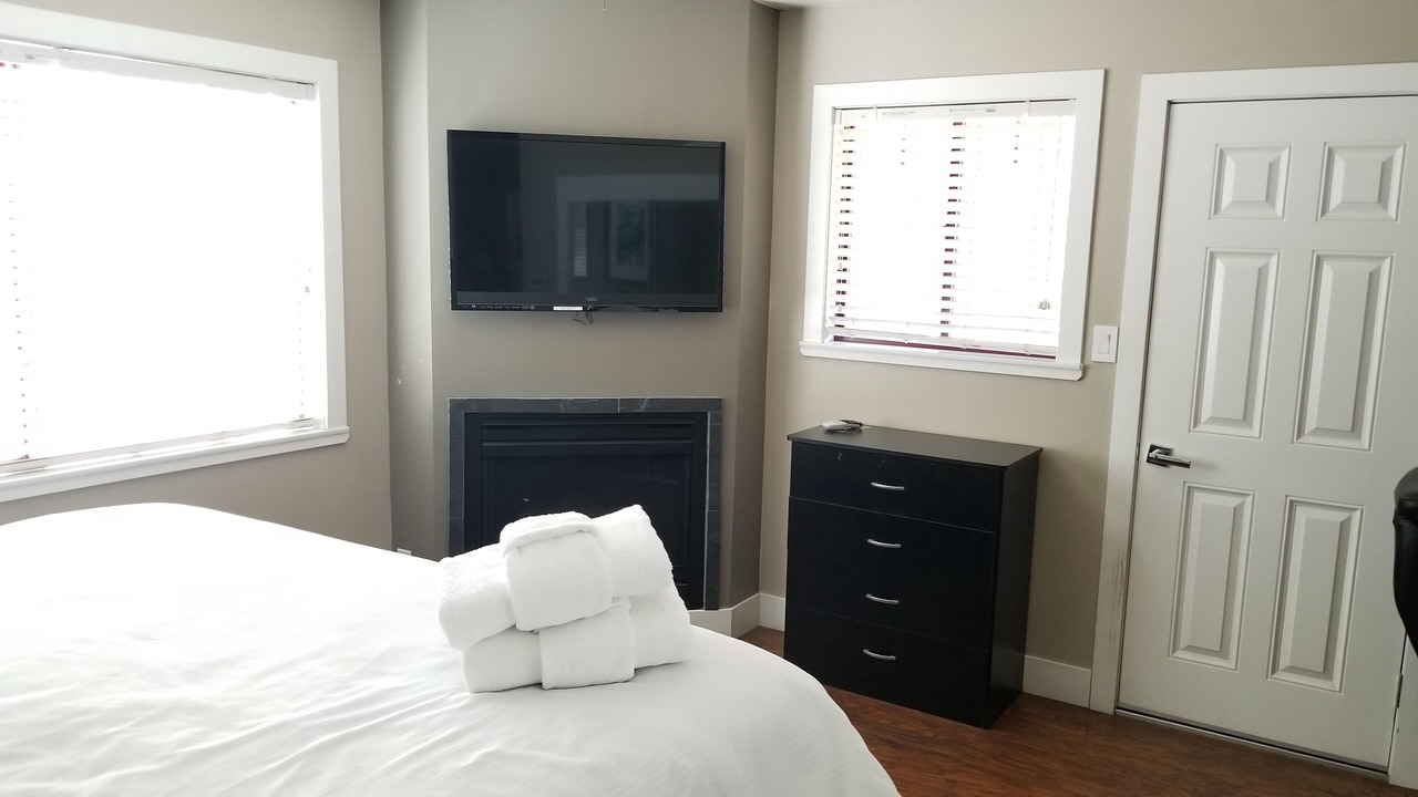 Photo of Bedroom in Lakeside Park