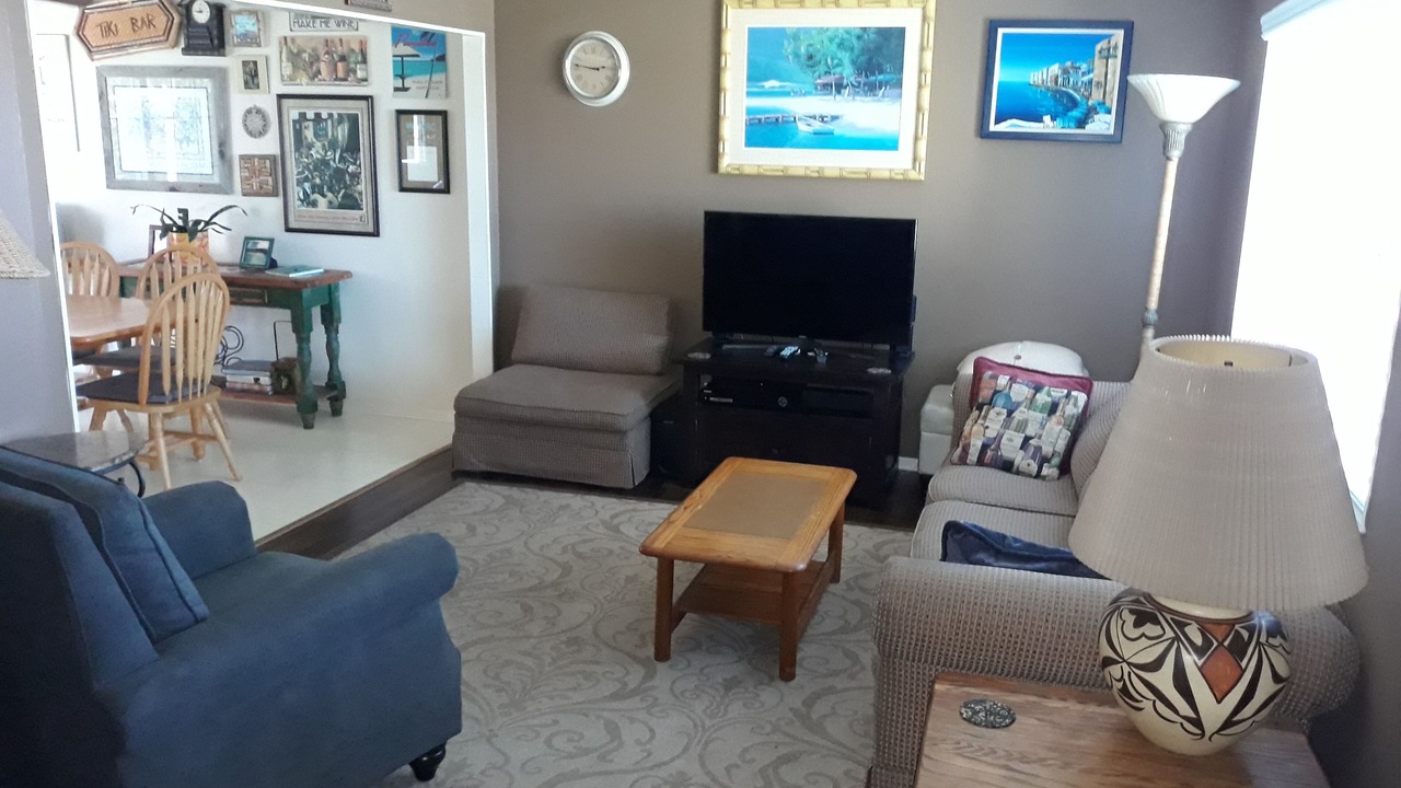 Photo of Livingroom in Bolsa Chica-Heil