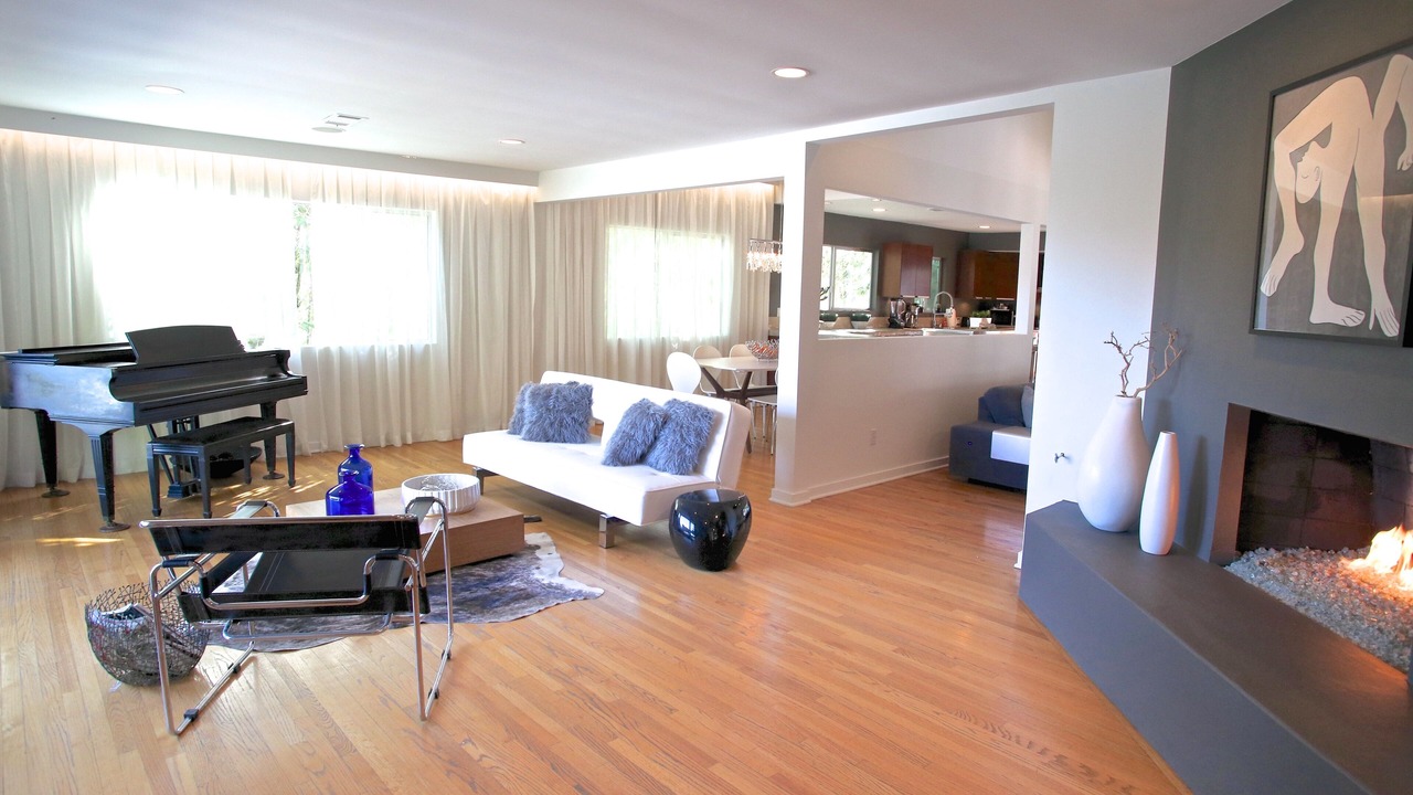 Photo of Livingroom in Laurel Canyon