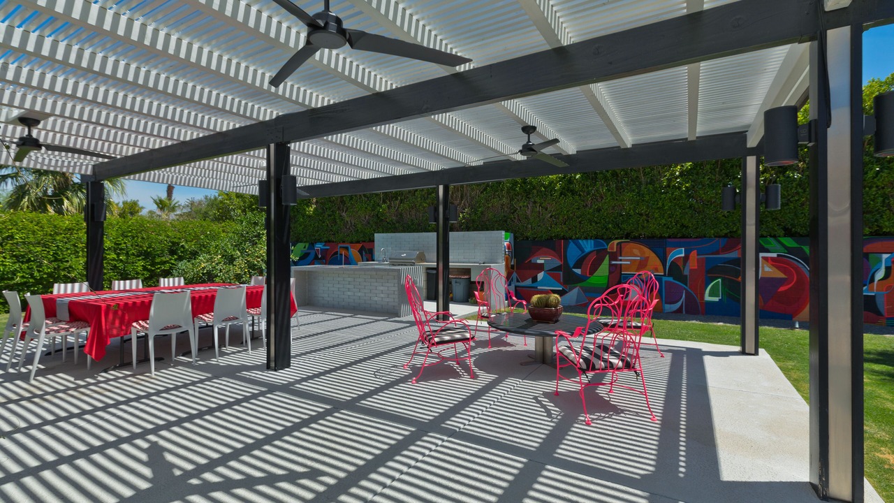 Photo of Outdoor in Racquet Club West