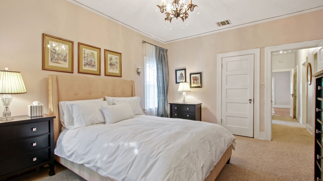 Photo of Bedroom in Larchmont