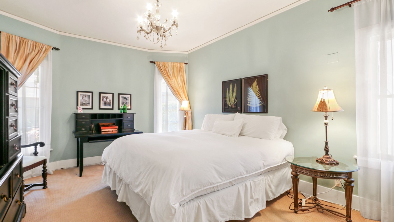 Photo of Bedroom in Larchmont