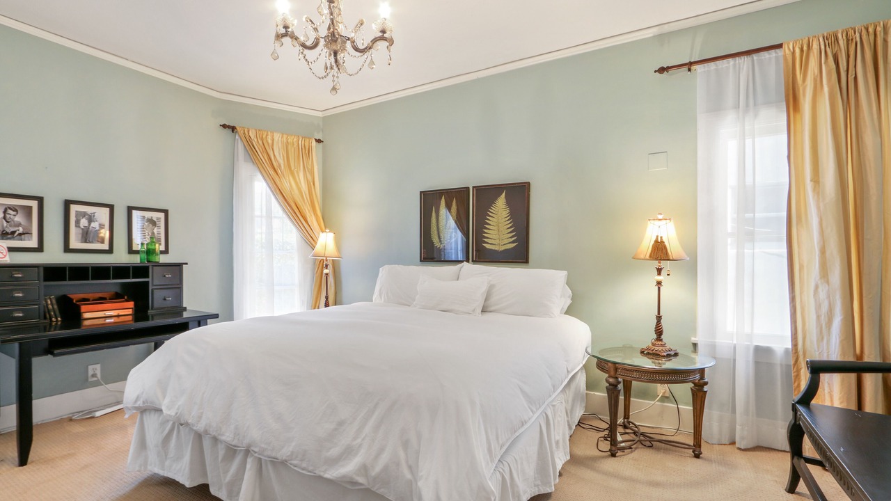 Photo of Bedroom in Larchmont