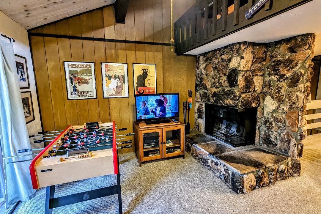 Photo of Bedroom in Big Bear Lake