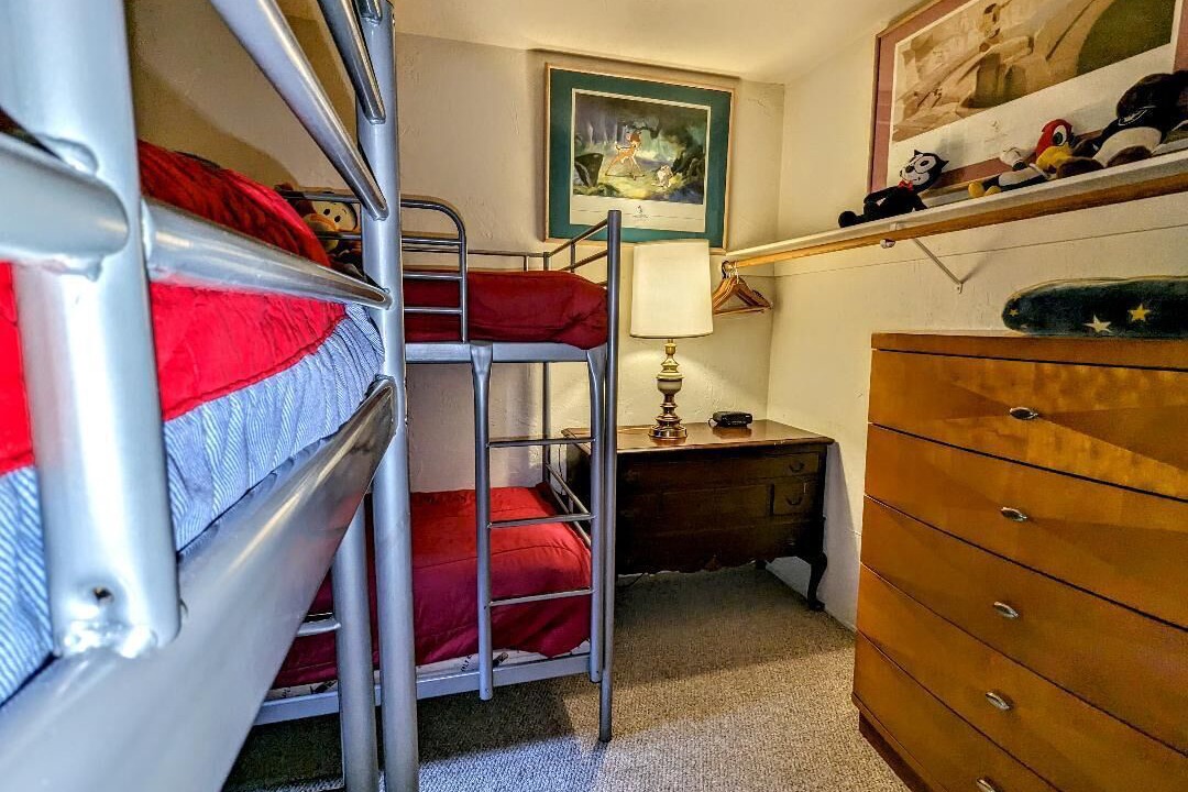 Photo of Bedroom in Big Bear Lake