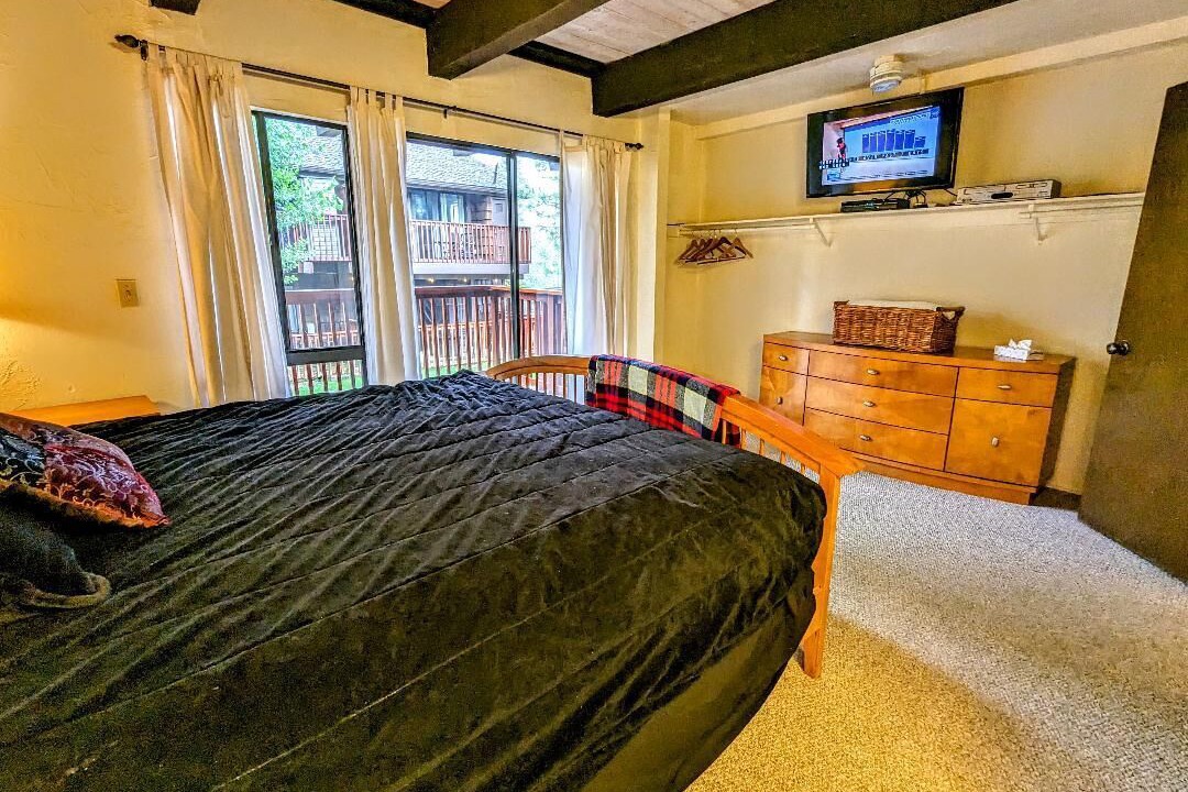 Photo of Bedroom in Big Bear Lake