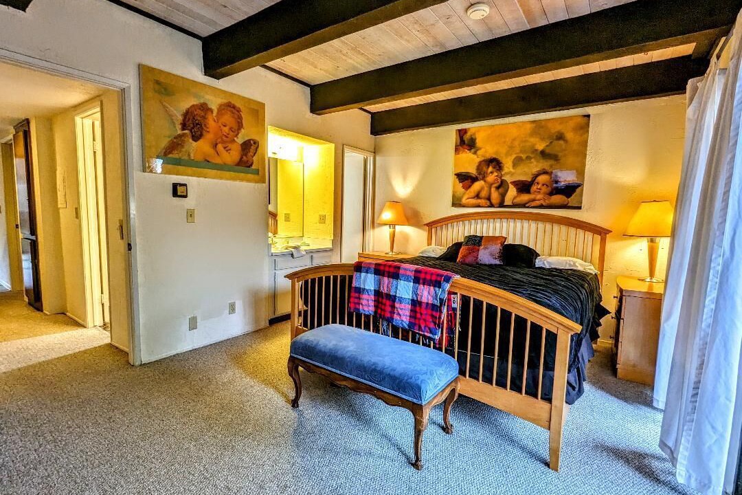 Photo of Bedroom in Big Bear Lake