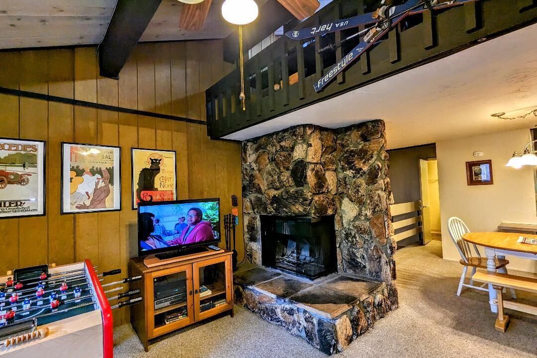 Photo of Bedroom in Big Bear Lake