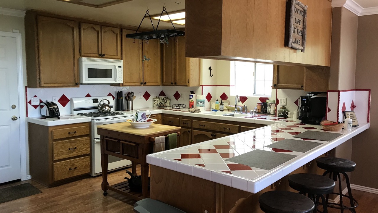 Photo of Kitchen in Lake Arrowhead