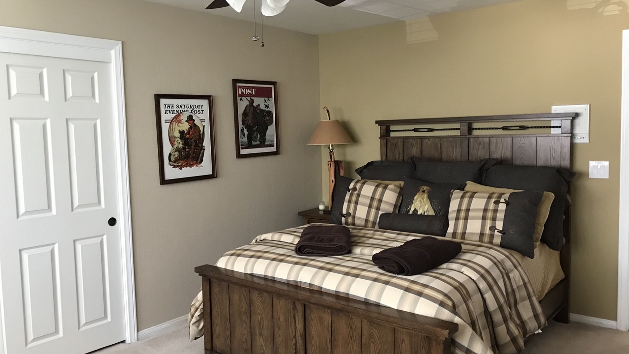 Photo of Bedroom in Lake Arrowhead