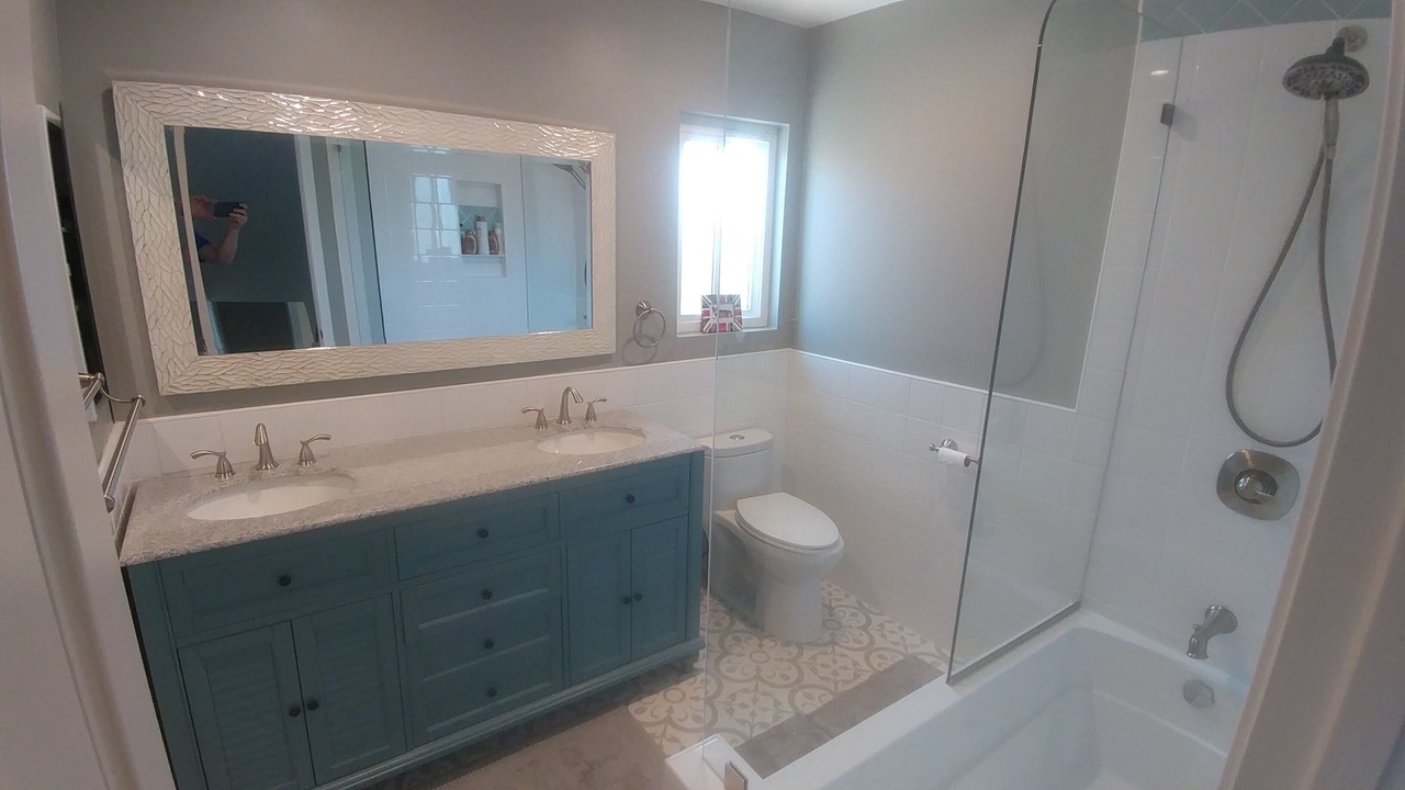 Photo of Bathroom in Agoura Hills