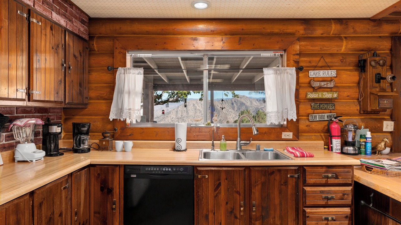 Photo of Kitchen in Wofford Heights