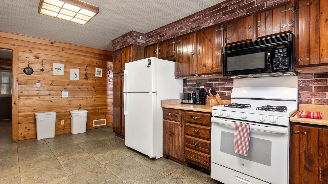 Photo of Kitchen in Wofford Heights