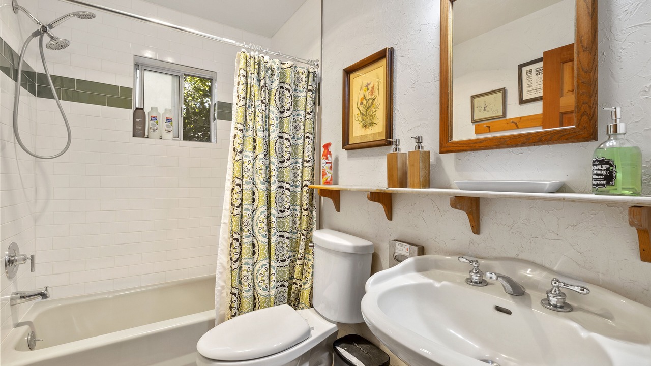 Photo of Bathroom in Wofford Heights