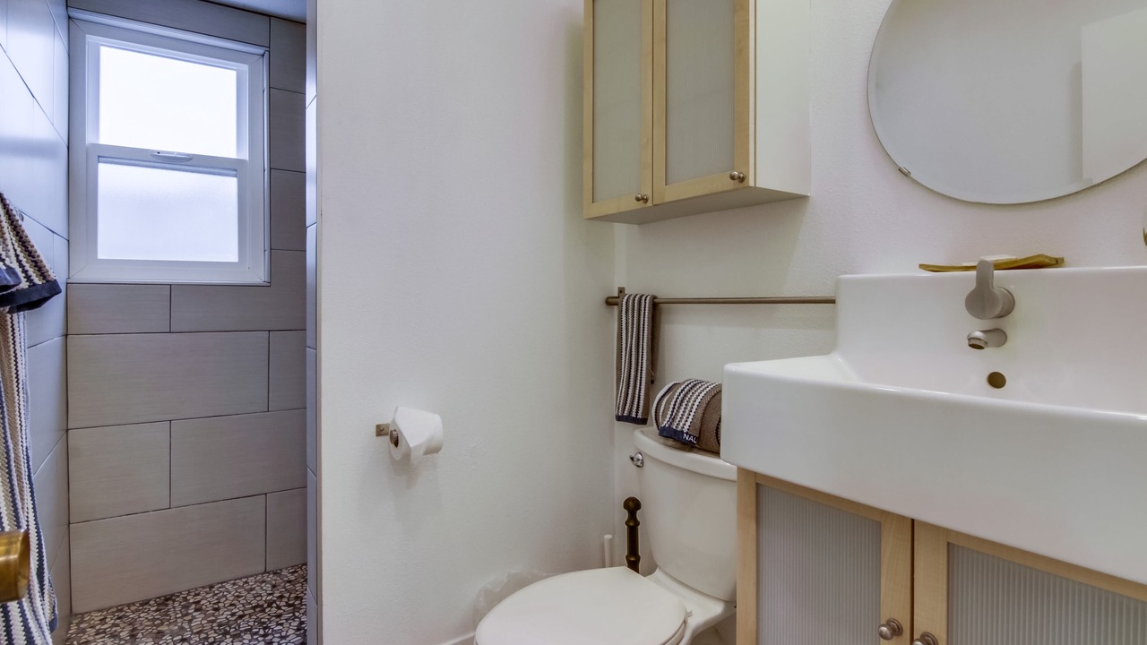 Photo of Bathroom in South Mission Beach