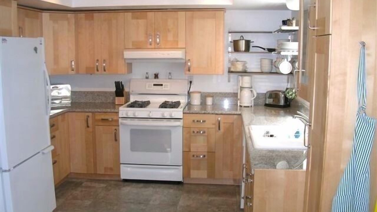 Photo of Kitchen in South Mission Beach