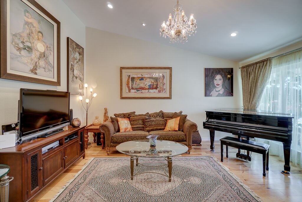 Photo of Livingroom in Laguna Hills