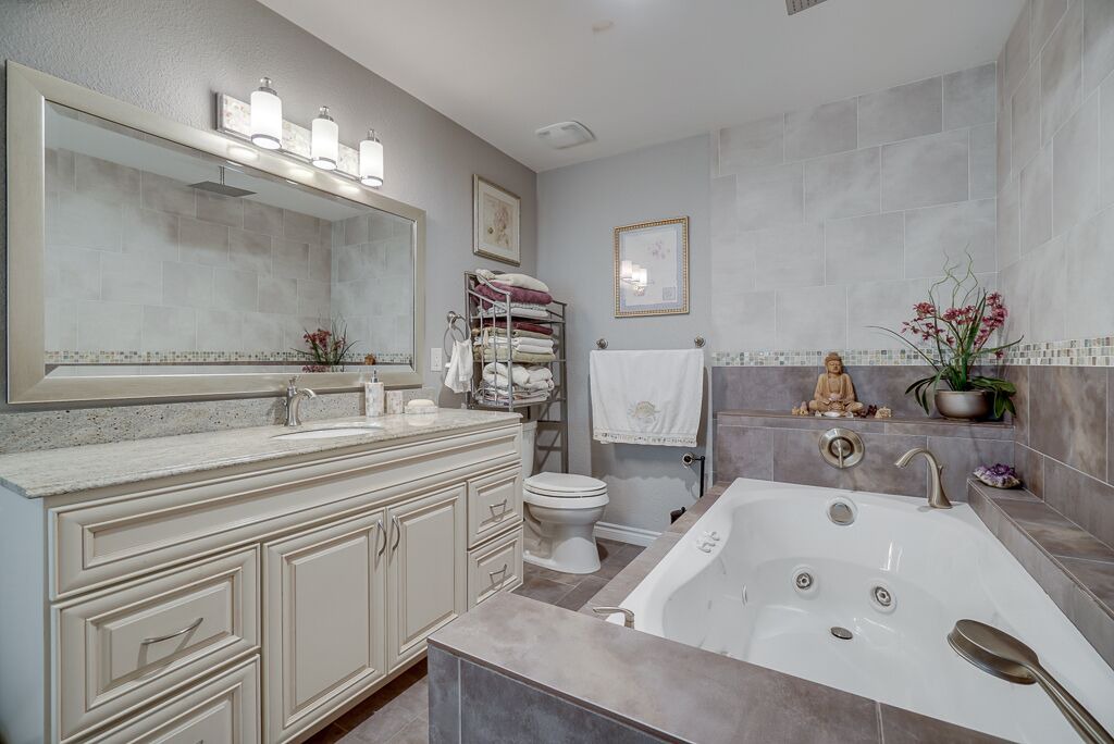Photo of Bathroom in Laguna Hills