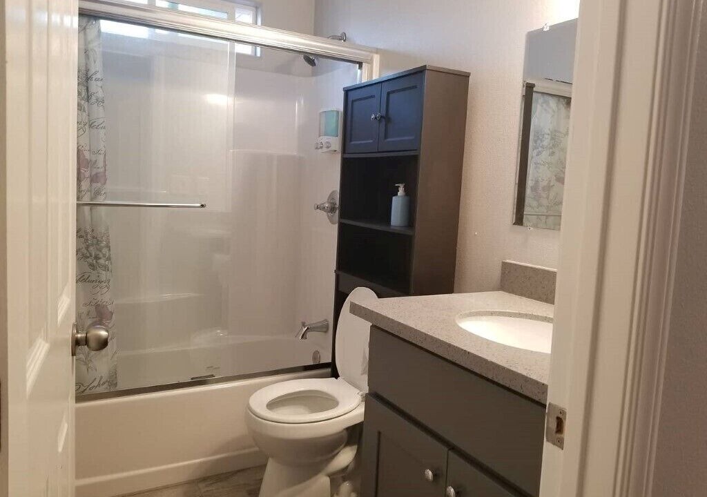 Photo of Bathroom in Sherwood Forest and Thistle Development