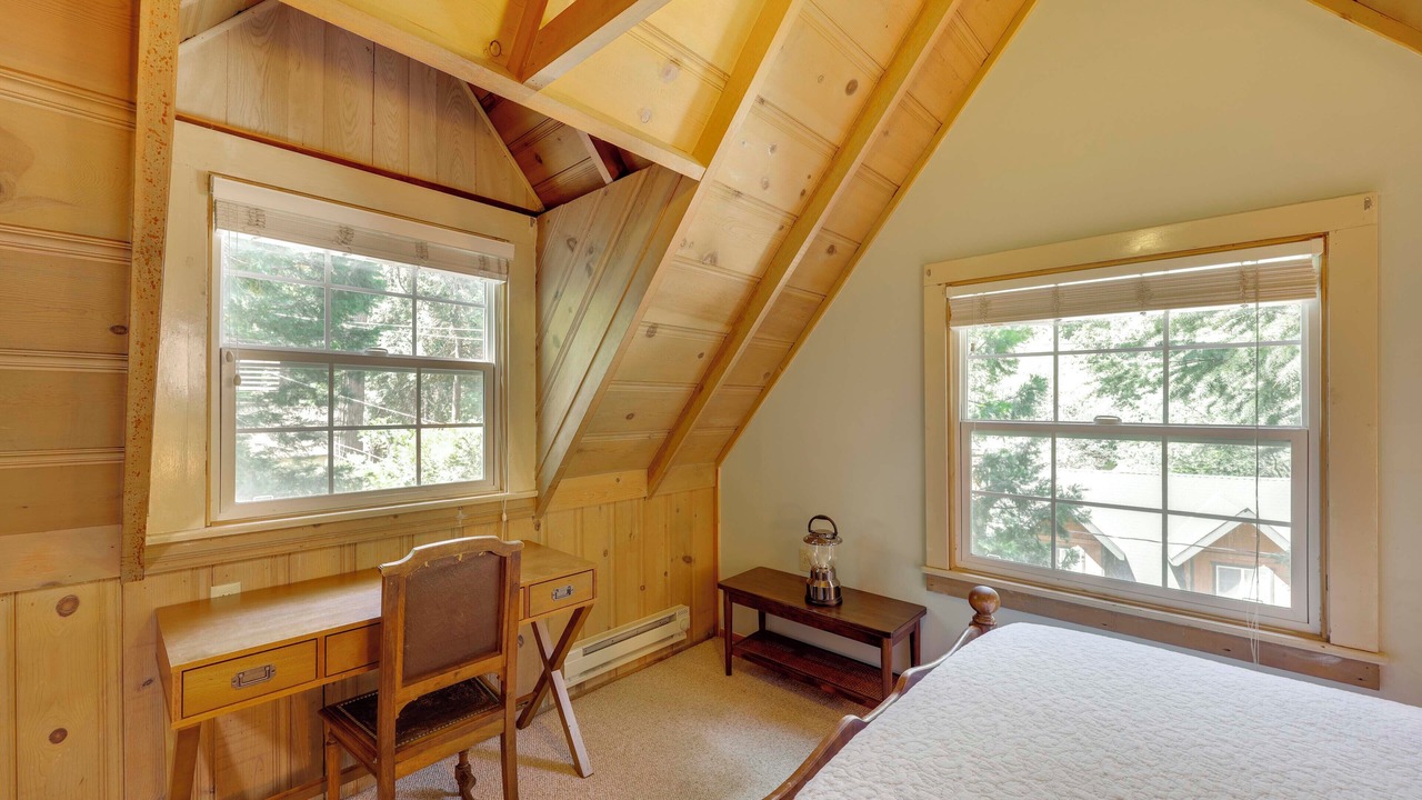 Photo of Bedroom in Arrowhead Villas