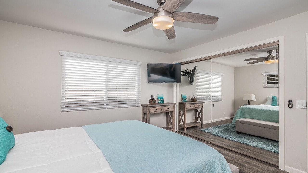 Photo of Bedroom in Cardiff-by-the-Sea
