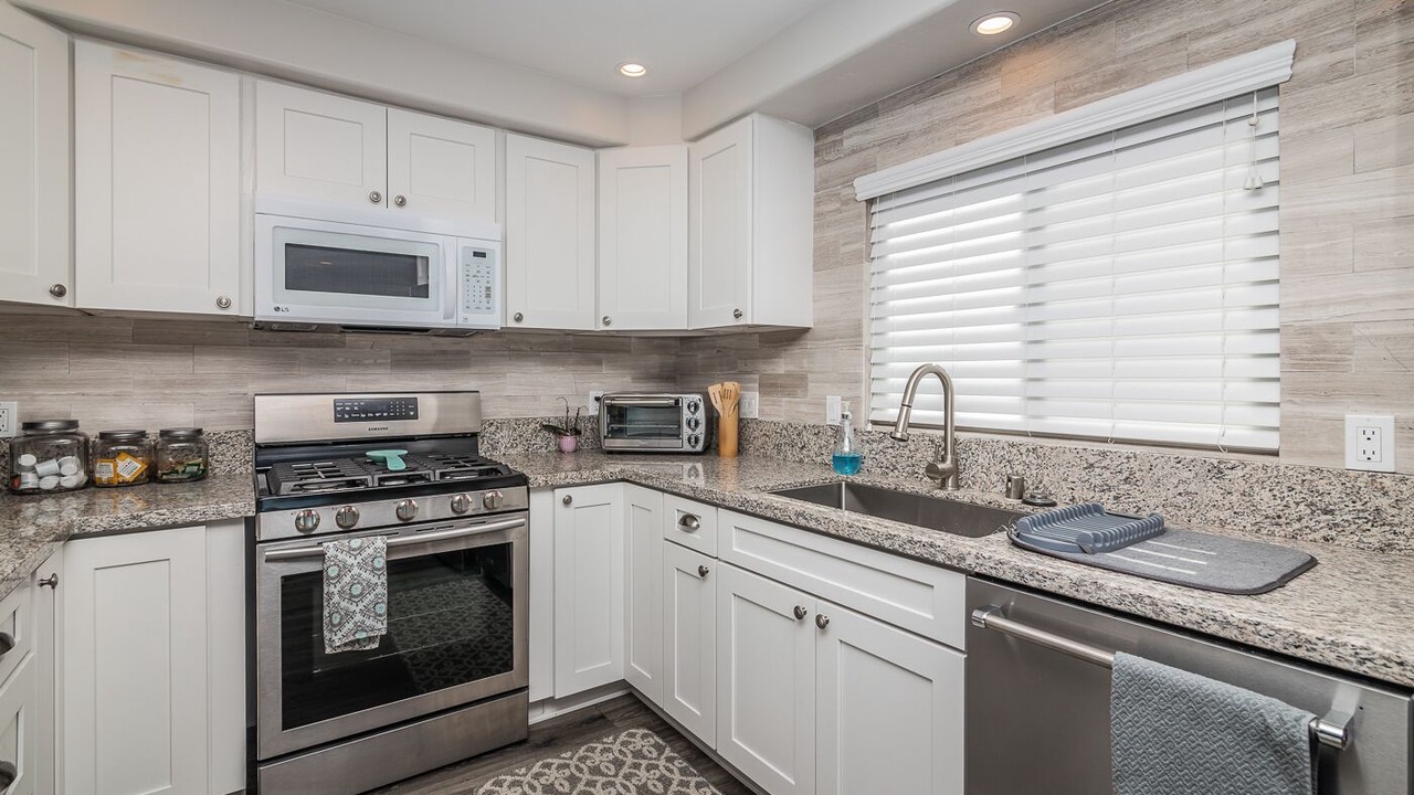 Photo of Kitchen in Cardiff-by-the-Sea