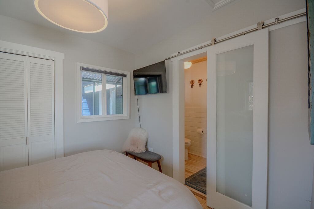 Photo of Bedroom in Sunset Beach