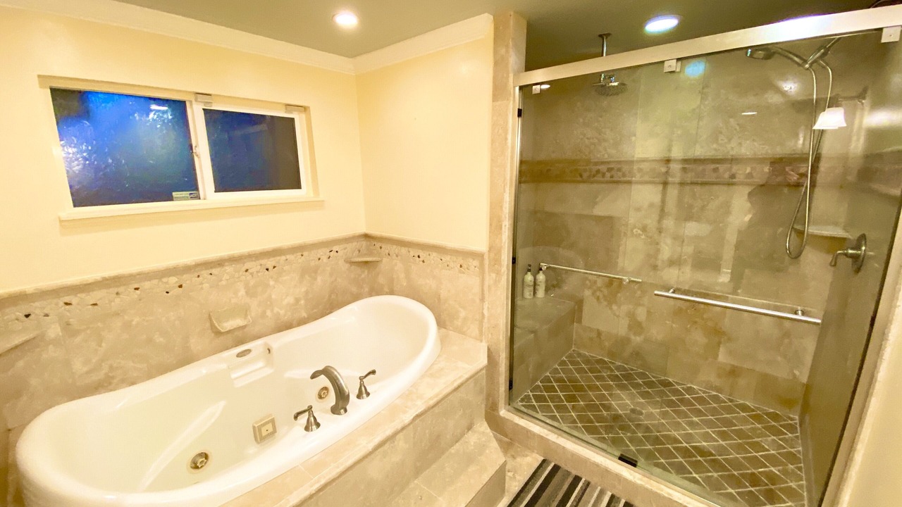 Photo of Bathroom in Sherwood Forest and Thistle Development
