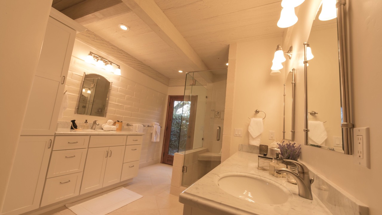Photo of Bathroom in Northwest Carmel
