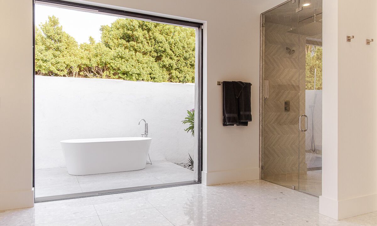 Photo of Bathroom in Racquet Club West
