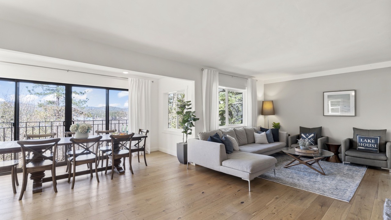 Photo of Livingroom in Cedar Glen