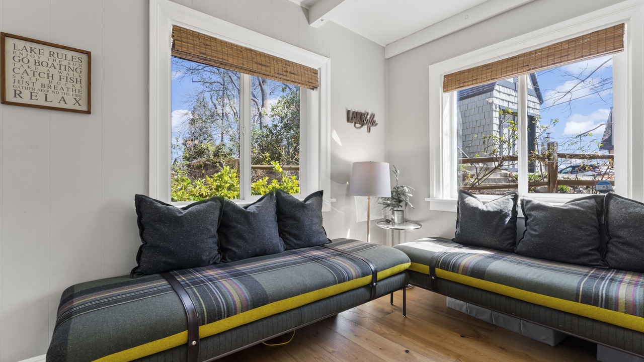 Photo of Livingroom in Cedar Glen