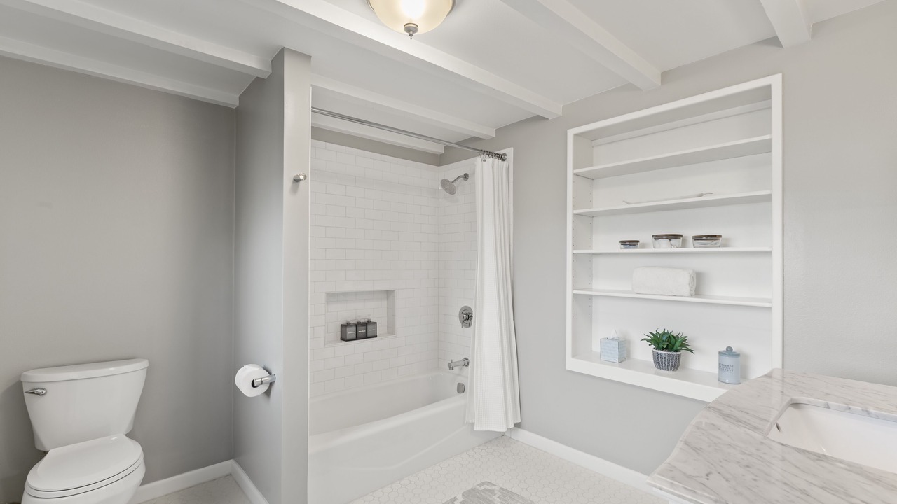 Photo of Bathroom in Cedar Glen