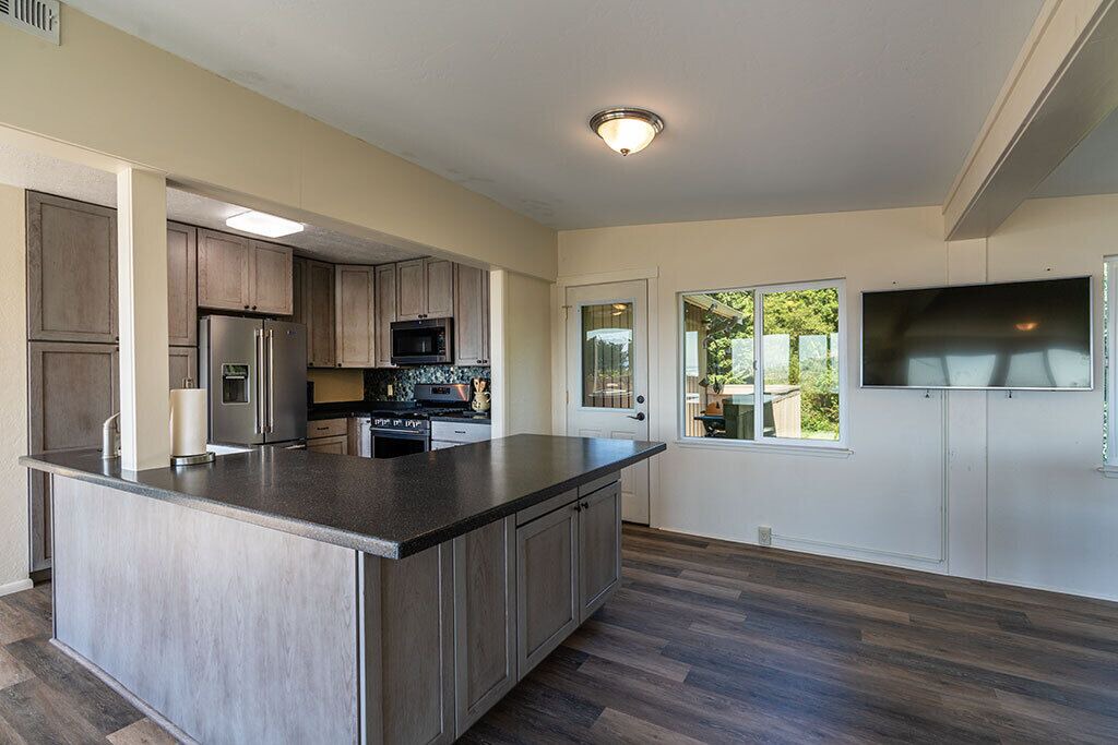 Photo of Kitchen in Westhaven-Moonstone