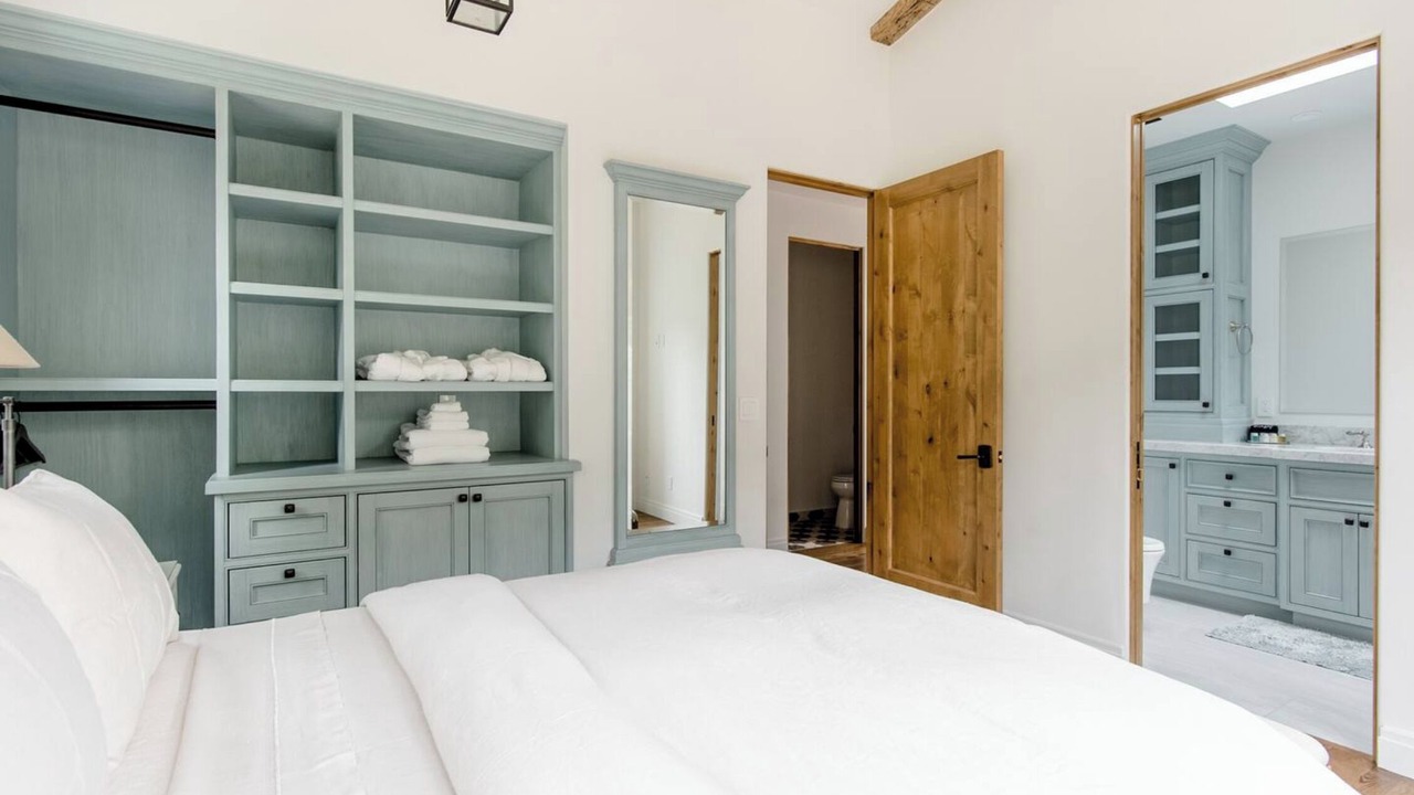 Photo of Bedroom in Woodside